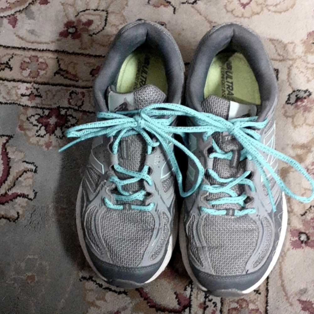 New Balance TechRide sneakers